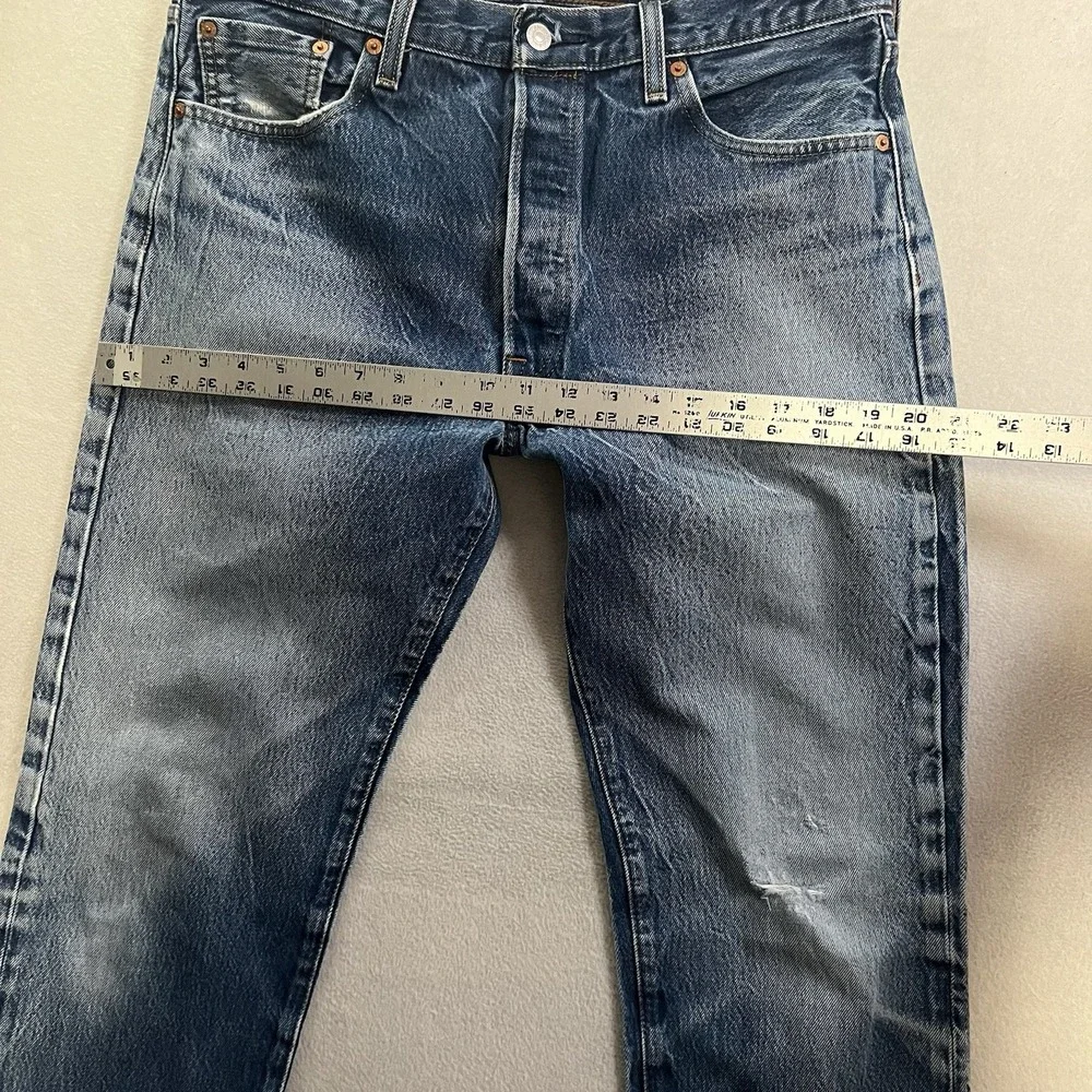 Levi's 501 Jeans Men's Size 36x38 (Fits 34x33) Blue Denim Med Wash Button Fly